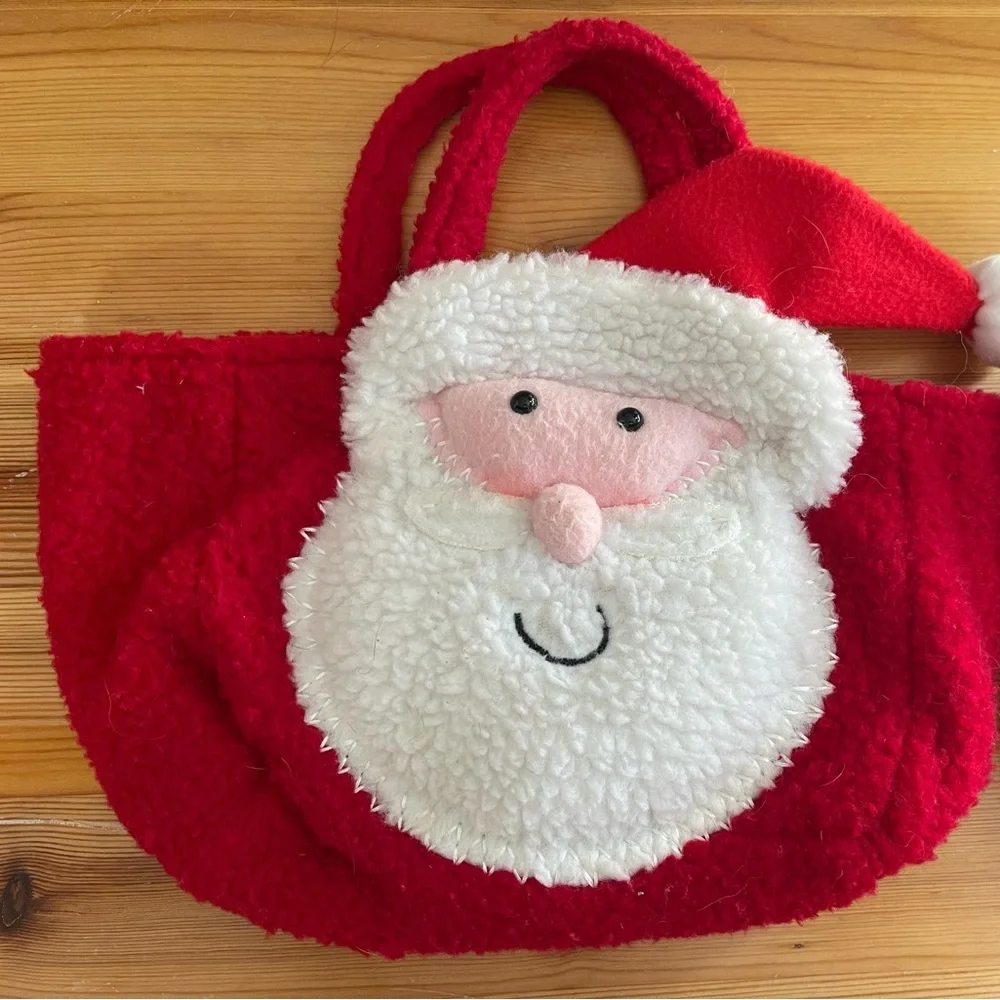 CHRISTMAS APPLIQUÉD DARLING PURSES!